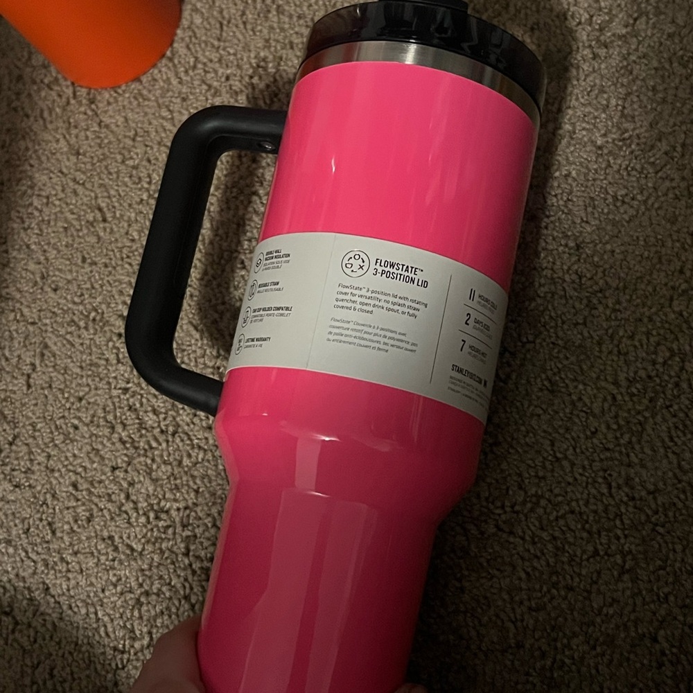 Stanley Bright Pink Quencher H2.0 Tumbler - Picture 3 of 5
